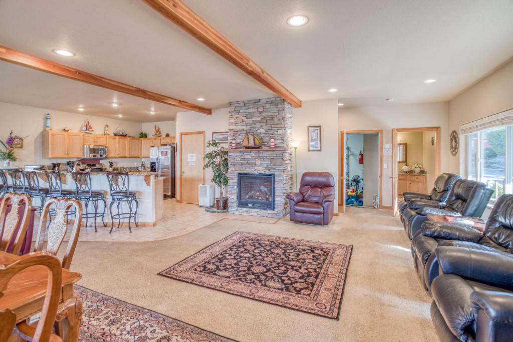 Ocean Way, Lincoln City