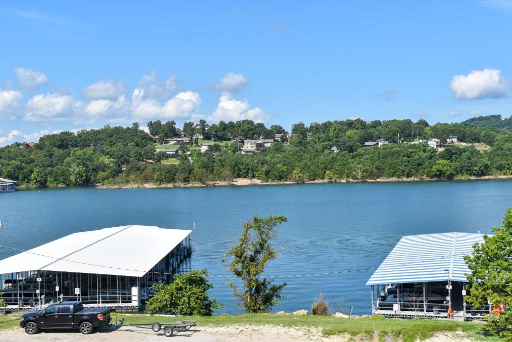 Table Rock Resorts at Kimberling Inn photo
