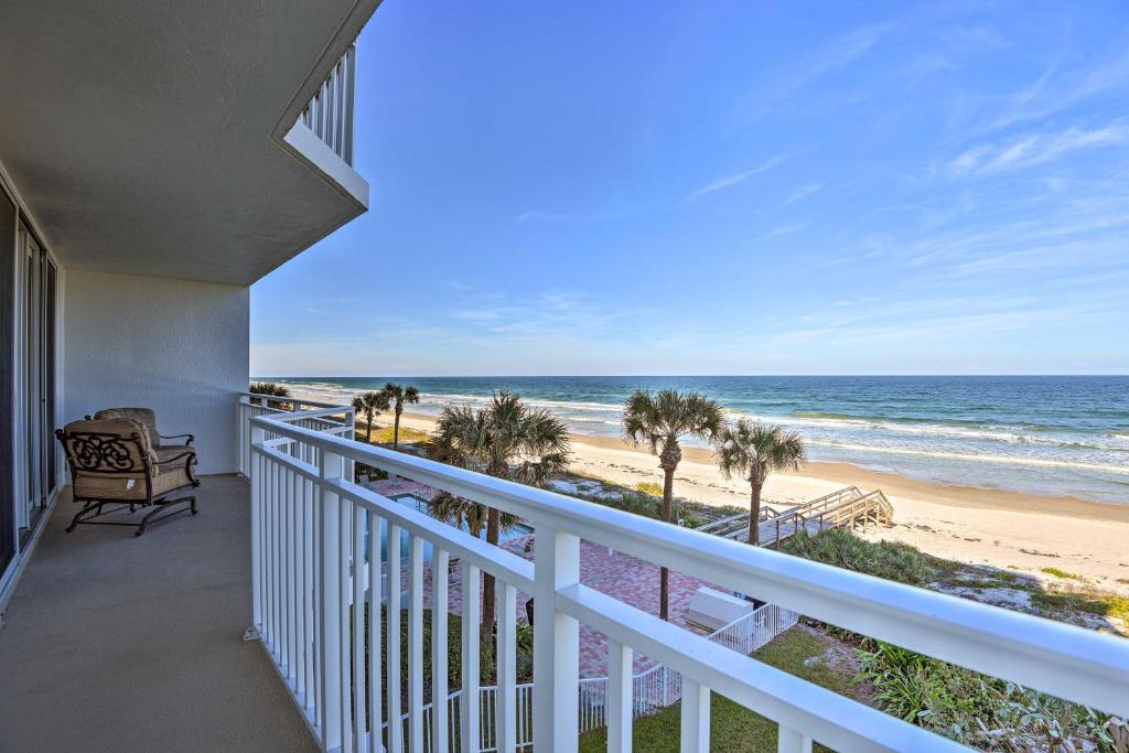 Beachfront Condo with Pool Access in Ponce Inlet, Ponce Inlet
