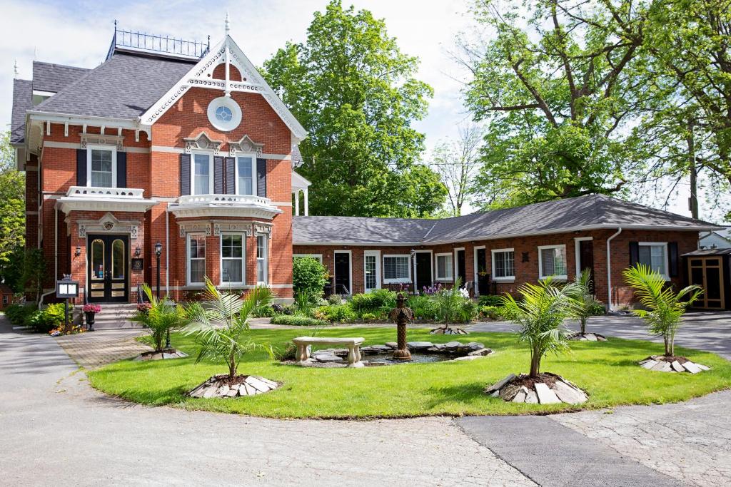 The Woodview Inn — Hotel in Gananoque