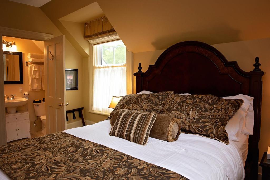 The Woodview Inn photo