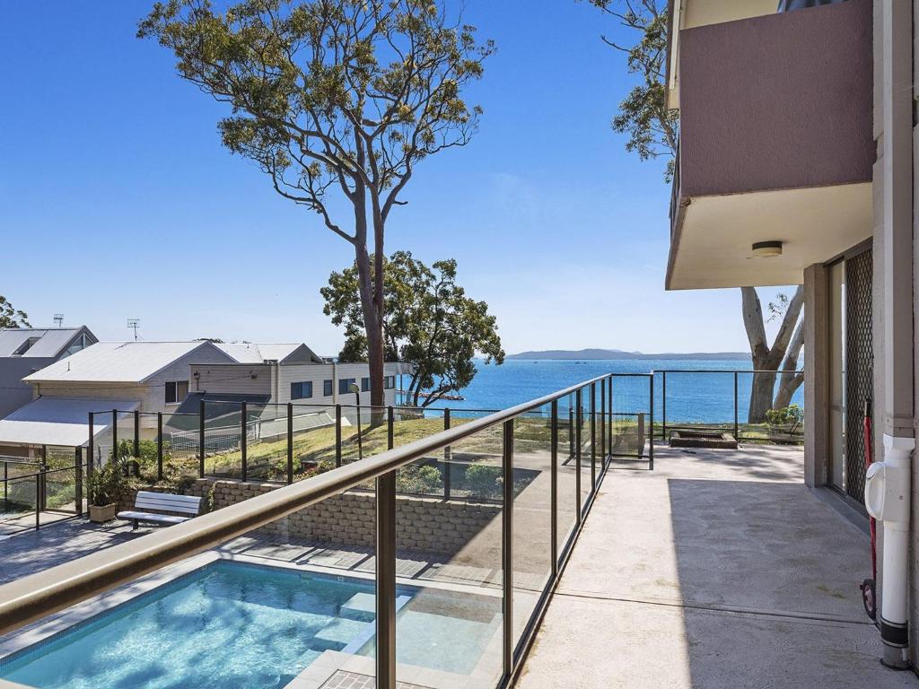 The Poplars, 2,36 Magnus Street - Comfortable Unit With Air Conditioning and Wi-Fi, Nelson Bay