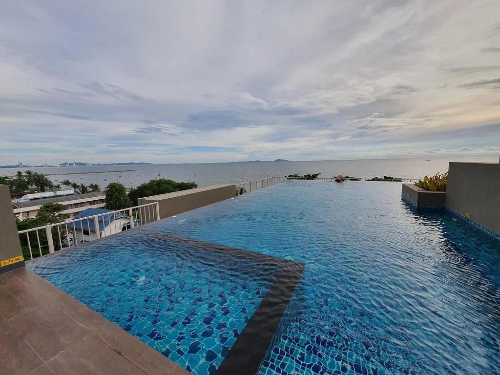 The Exclusive @WON Beach Suite & Toproof Pool photo