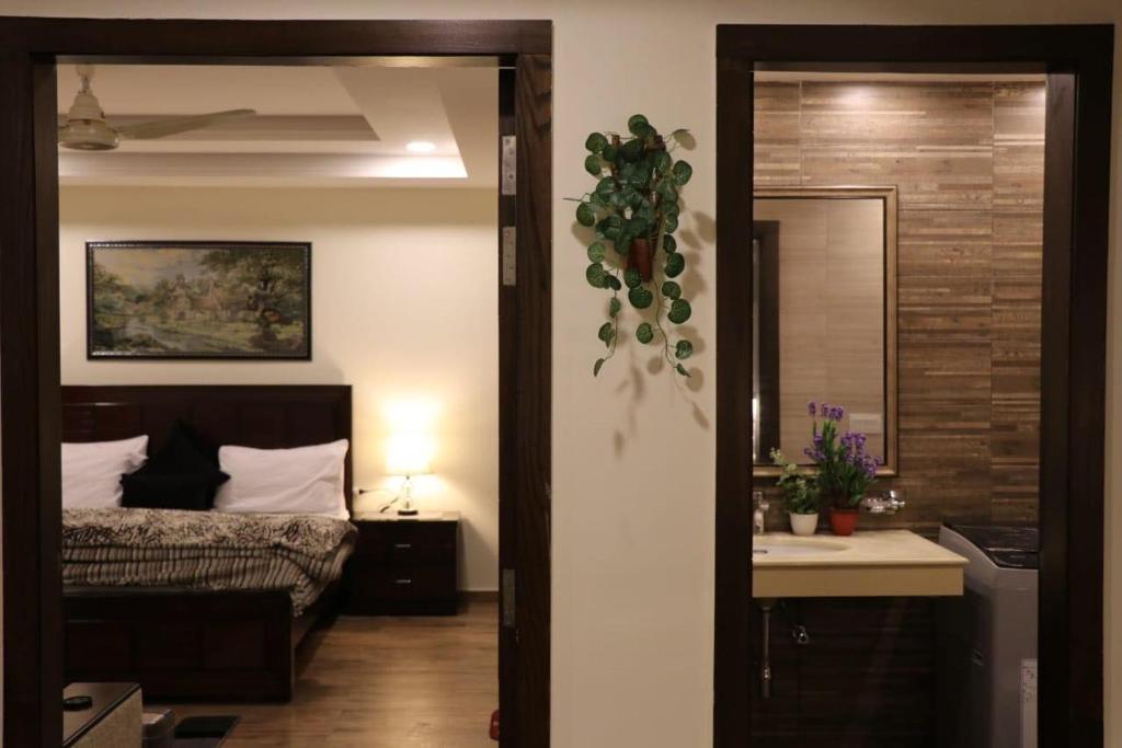 Elegant & Charming One Bed Apartment In Bahria Town photo