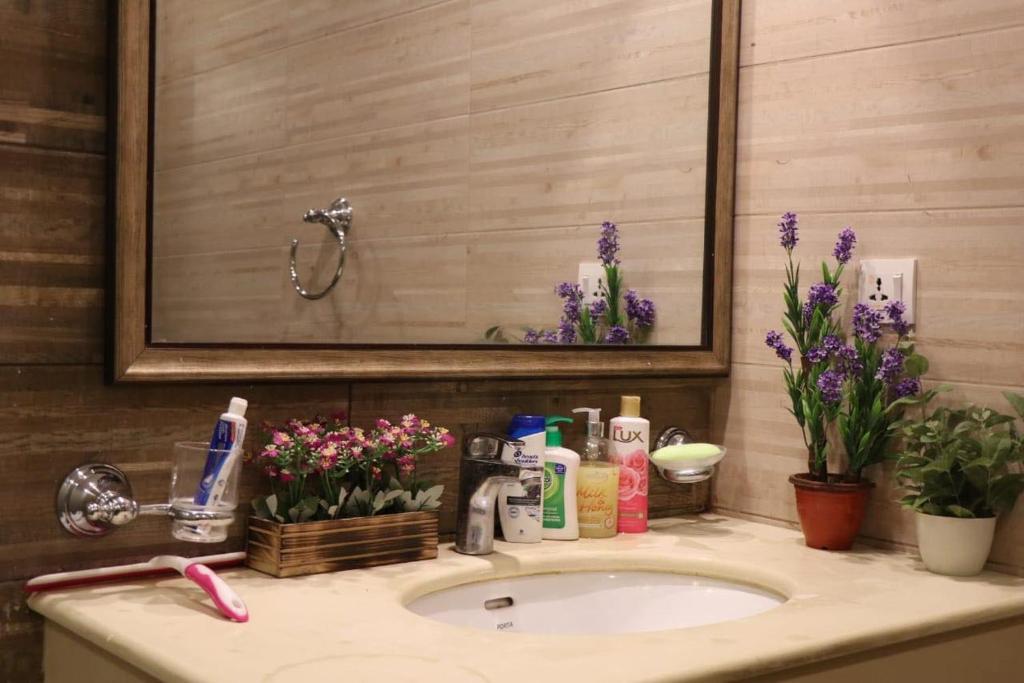 Elegant & Charming One Bed Apartment In Bahria Town photo