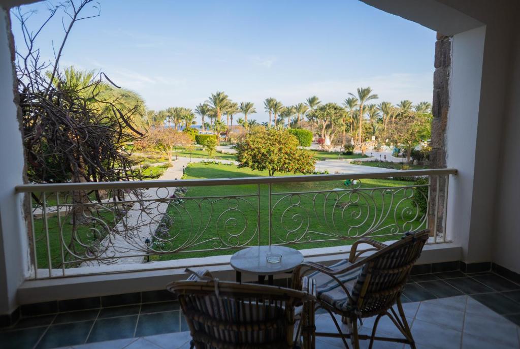 Brayka Bay Reef Resort — Hotel rooms in Marsa Alam, Red Sea