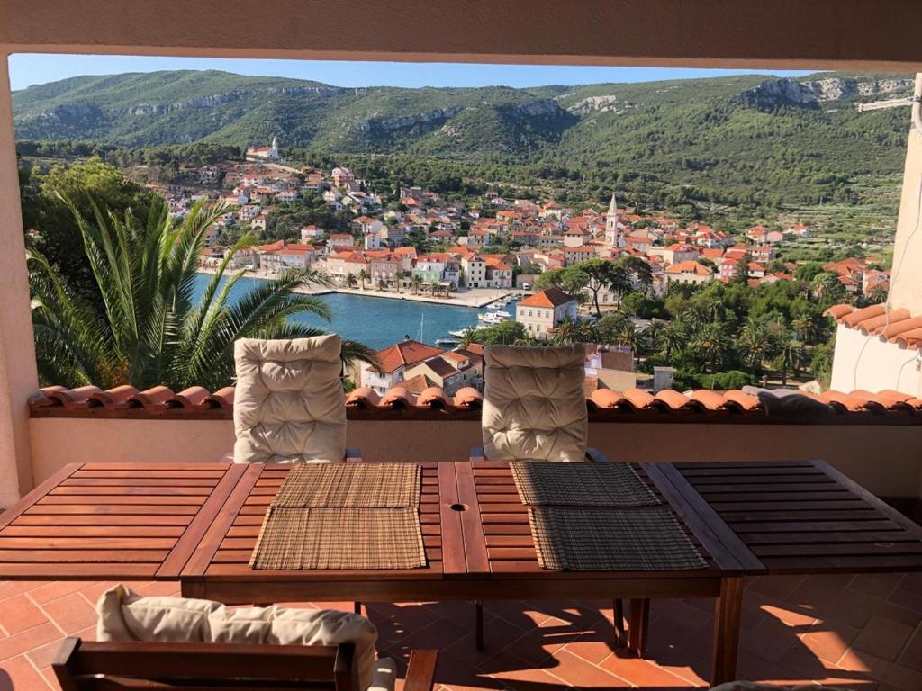 BellaVista Jelsa 2+2 — Hotel in Jelsa