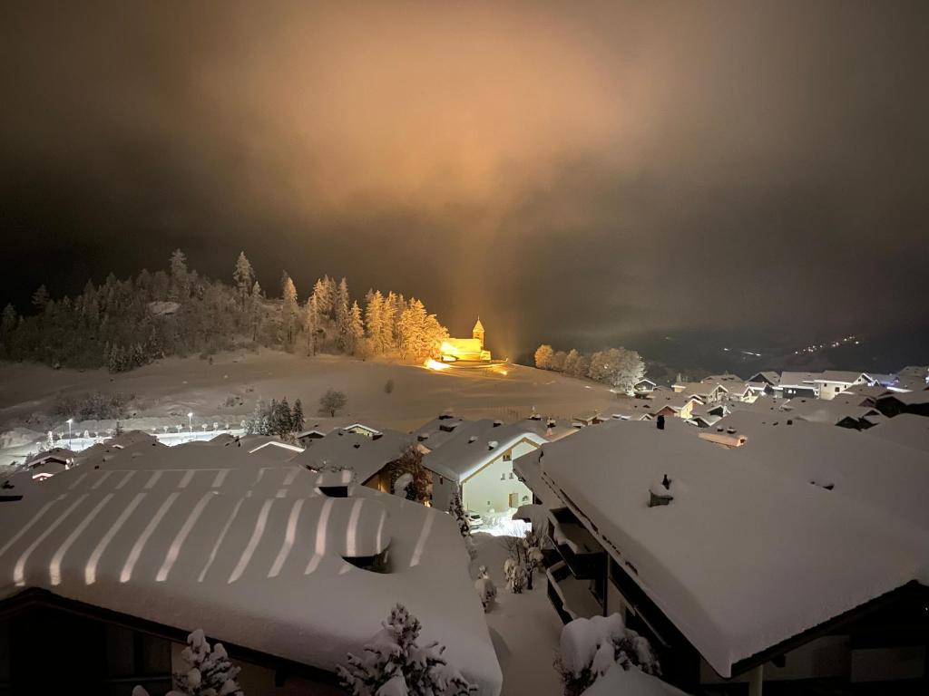 Casa Ansiel - 2.5 Zimmer Ferienwohnung am Sonnenhang von Falera - 4