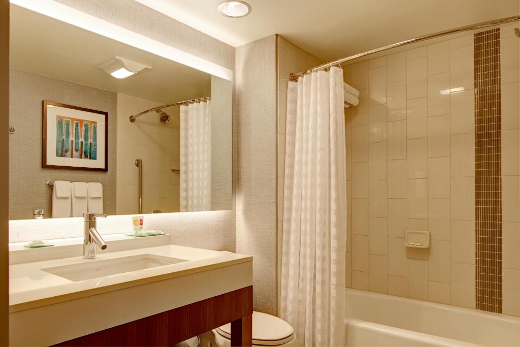 Hyatt Place Lansing East photo