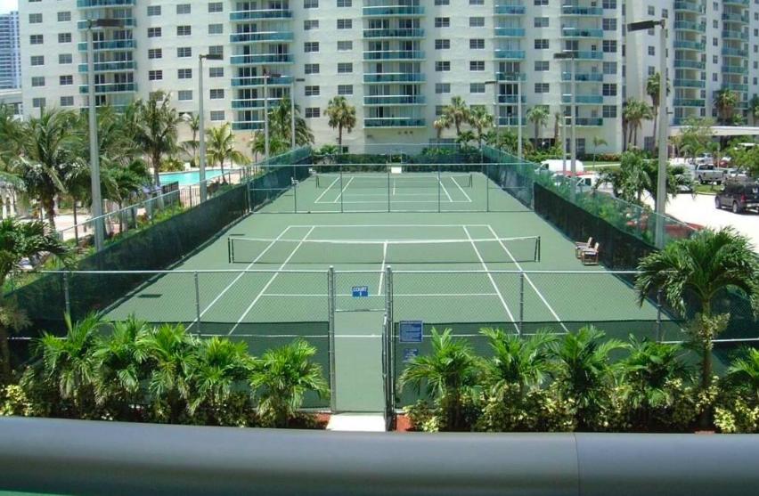 Ocean Reserve Collins Avenue photo