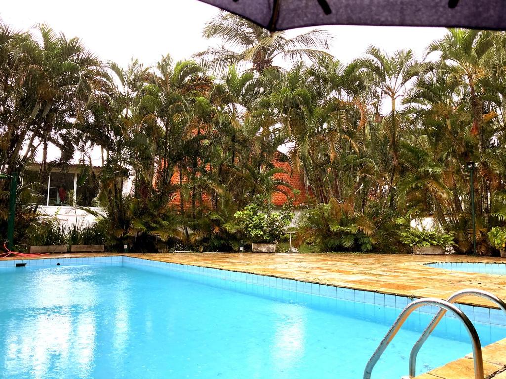 Casa c WiFi e lazer a 60 metros da praia Guaecá