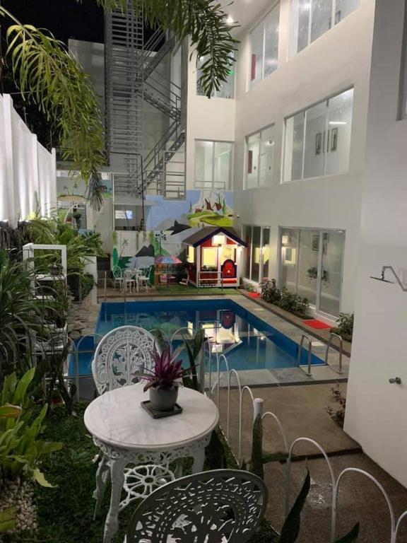 เอาเวอร์สตอรี บูทิก โฮเทล (Our Story Boutique Hotel)