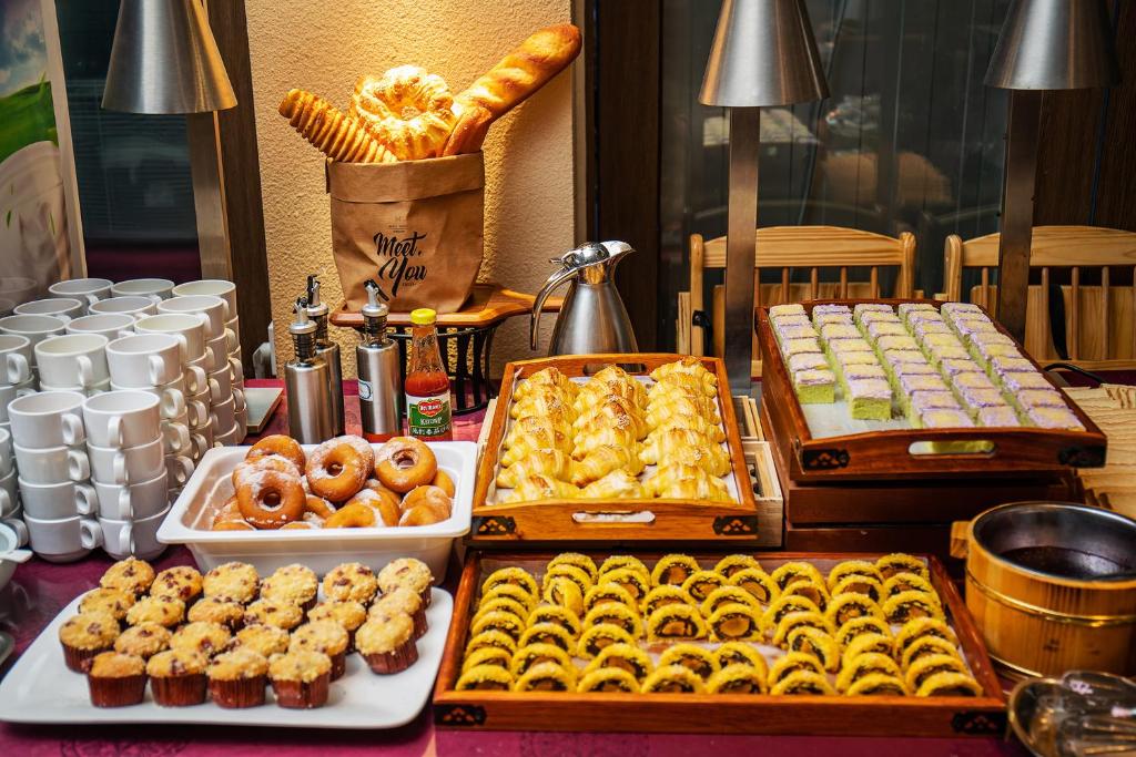 Еда и напитки