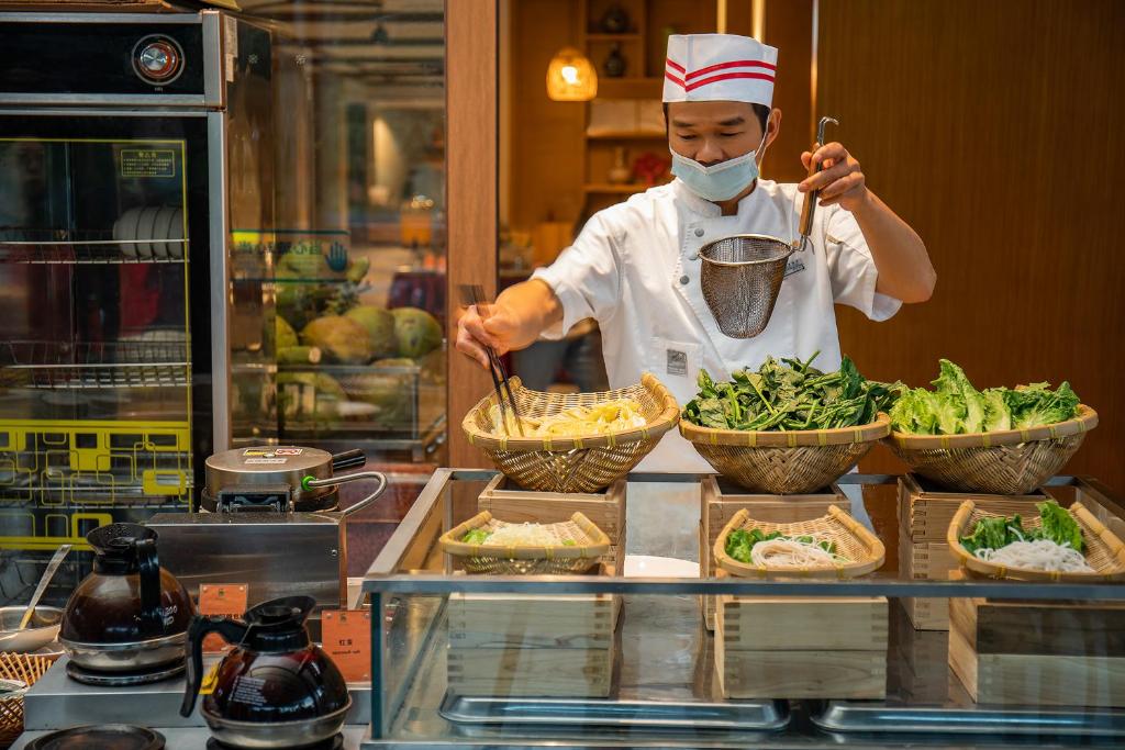 Еда и напитки