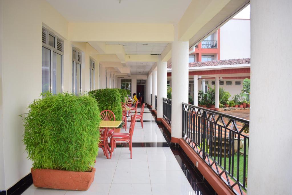 Meru Slopes Hotel