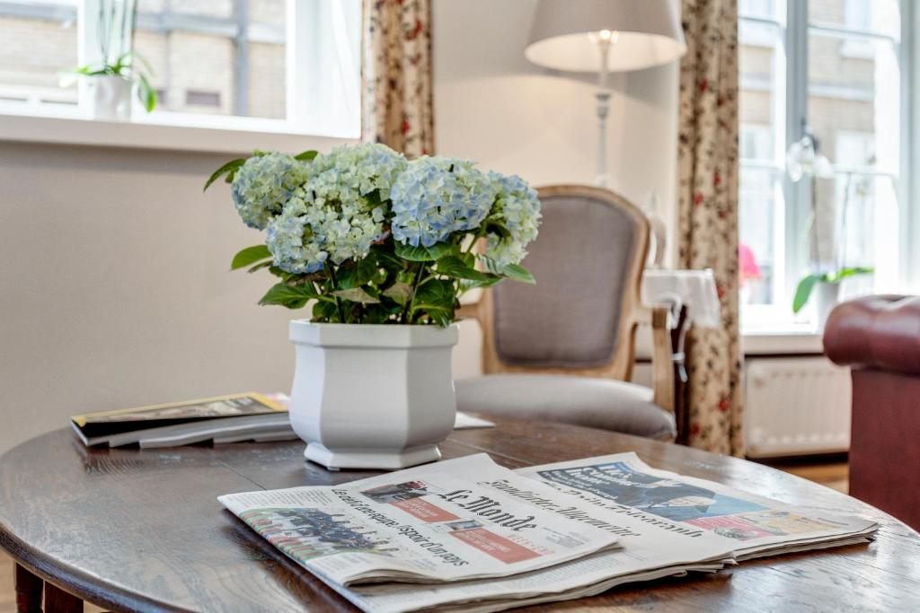 フロント・ロビー