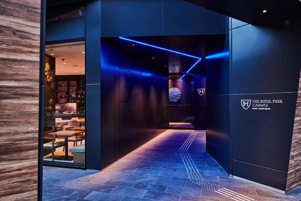더 로얄 파크 캔버스 고베 산노미야 (The Royal Park Canvas Kobe Sannomiya)