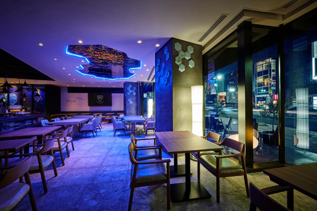 Pub/salon