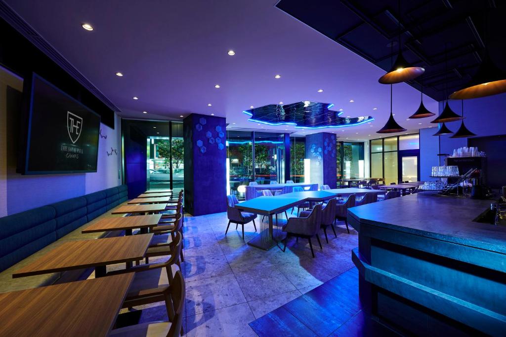 Pub/salon
