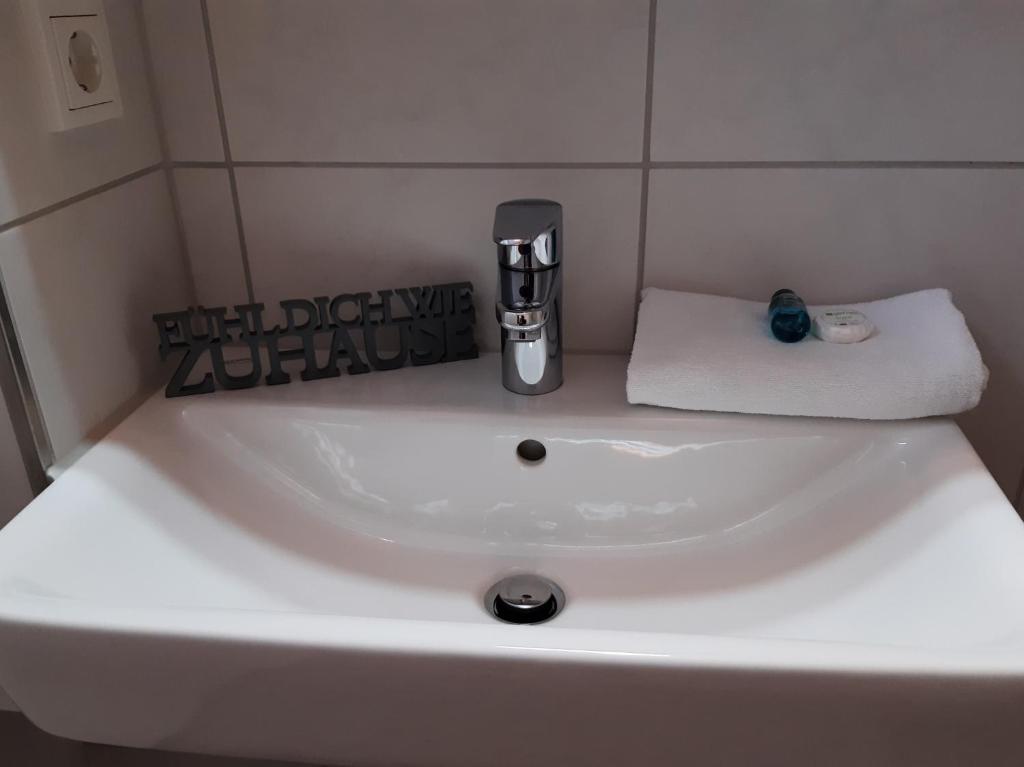Hotel M24 - Alle Zimmer mit Kuchenzeile photo