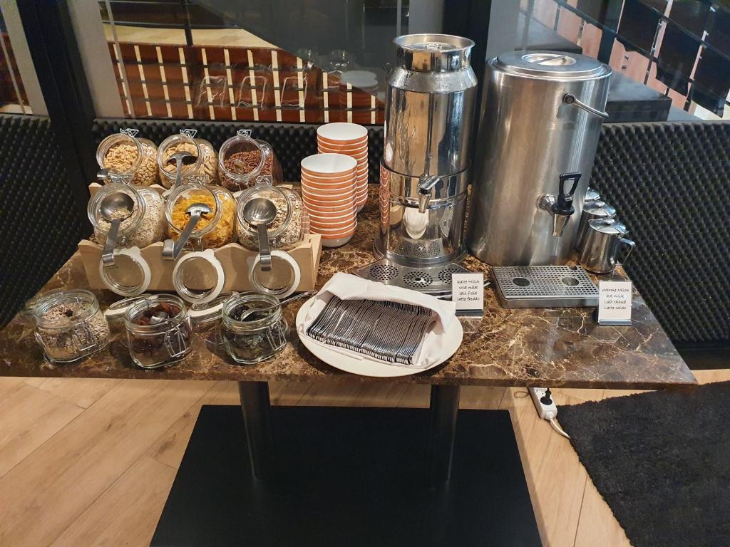 อาหารและเครื่องดื่ม