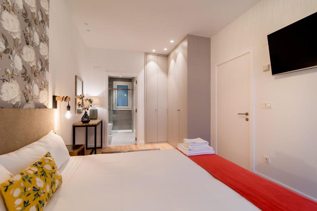 Liberty Suites with AC License ESS02716 - 5