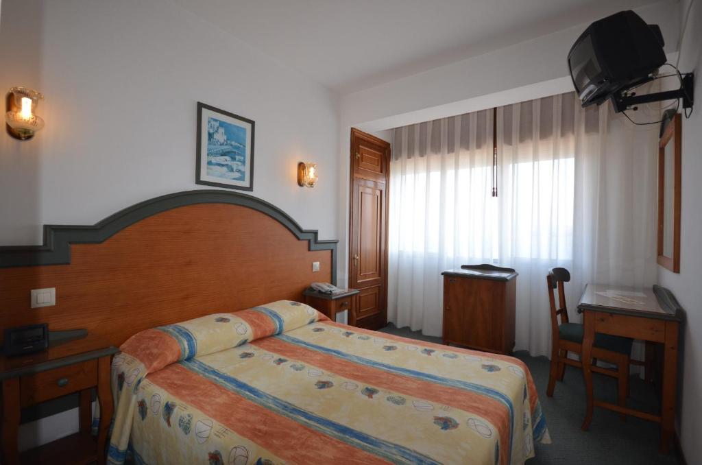 Hotel Touris photo