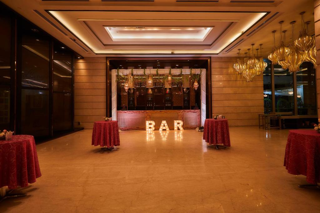 Banquet hall