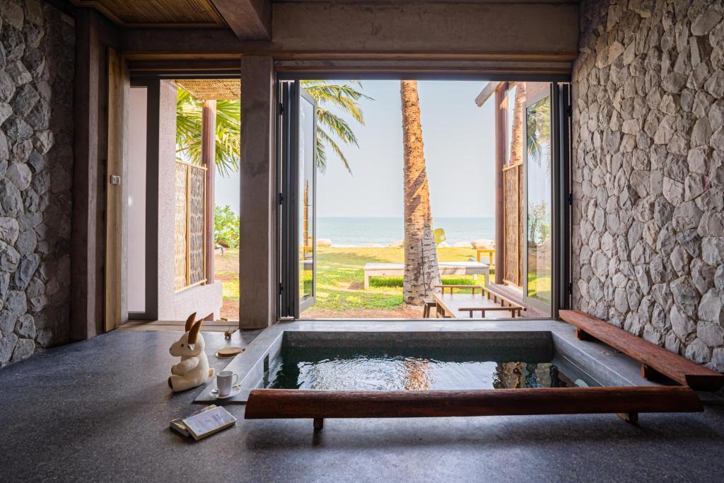 LA A NATU Sam Roi Yot