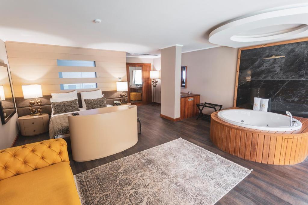 Orka Cove Hotel Penthouse &amp; Suites Adults Only — Hotel in Fethiye