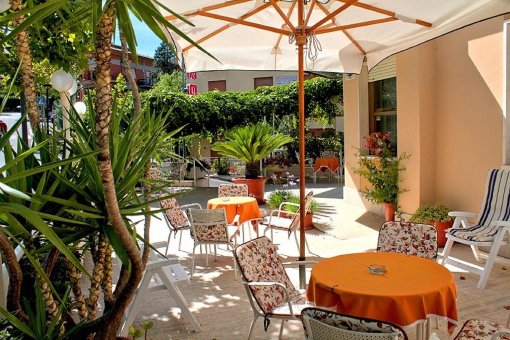Hotel Saturno - 4