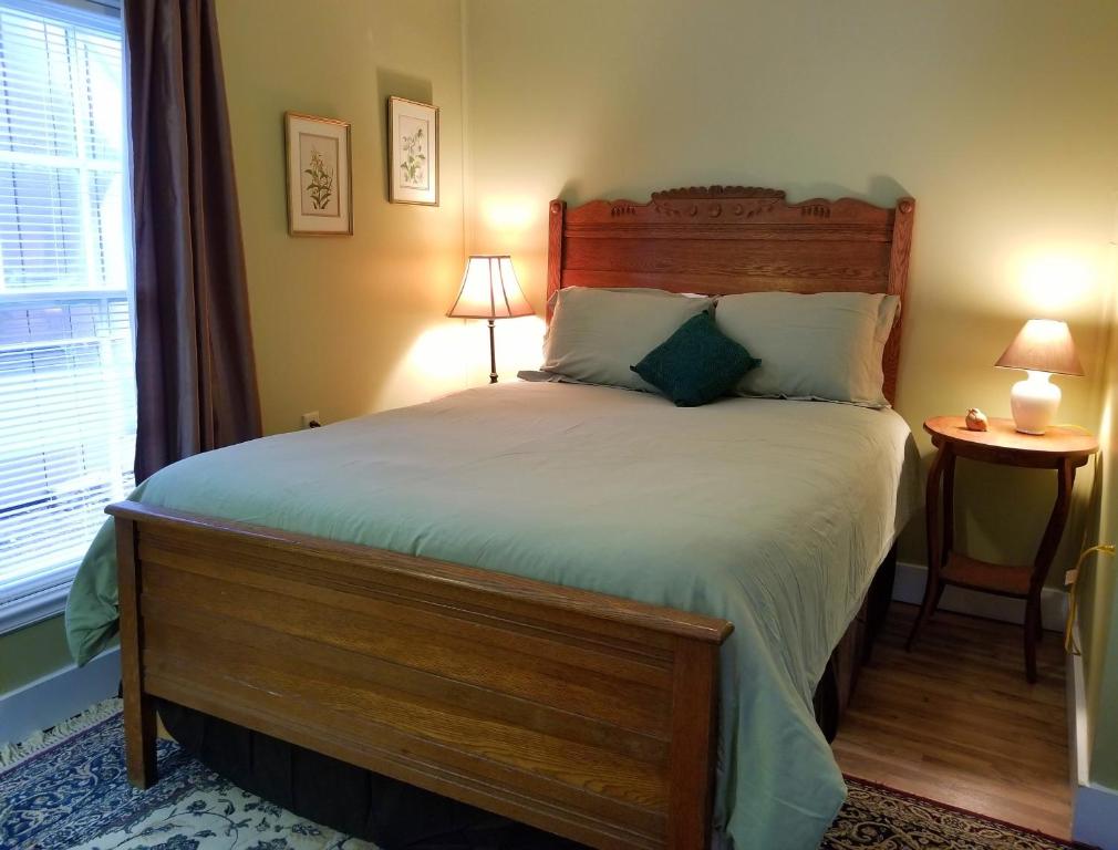 The Cabins at Healing Springs photo