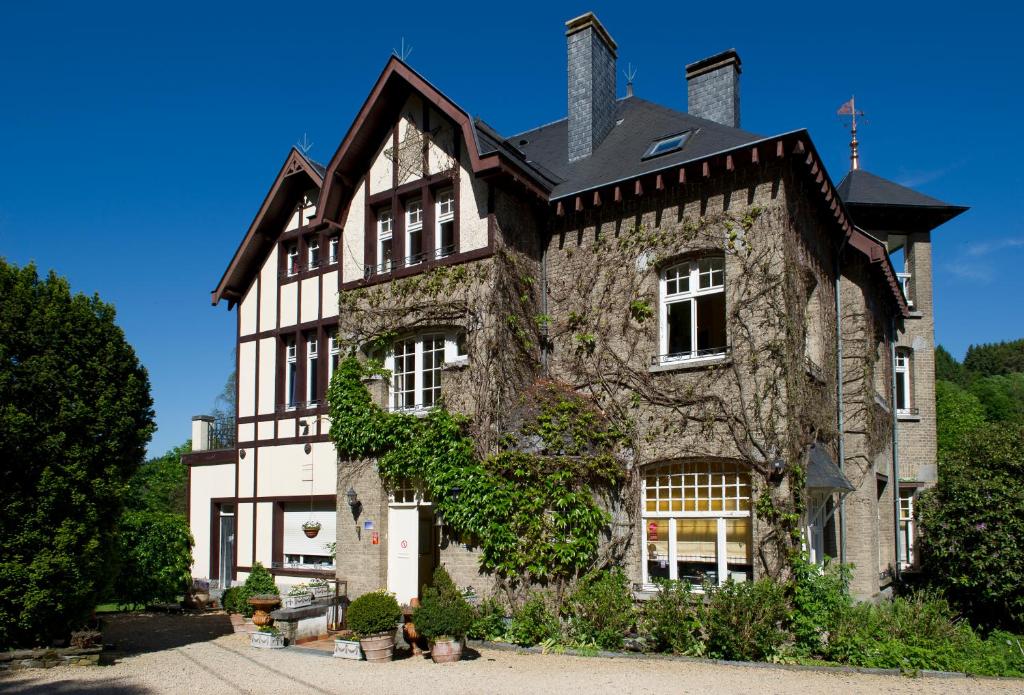 Hotel La Ferronniere — Hotel in Bouillon