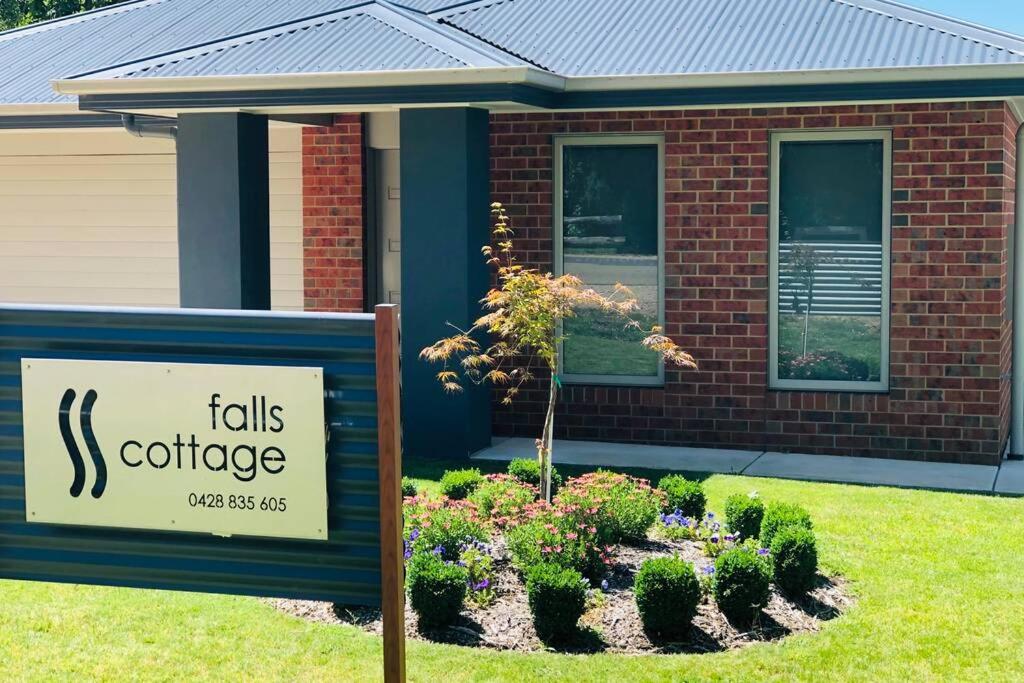 Falls Cottage Whitfield — Hotel in Whitfield