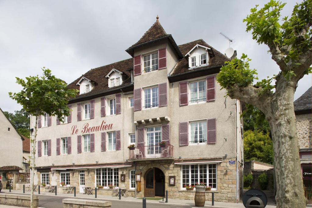 Entrance, Le Beaulieu - Hotel et Restaurant - Logis Hotels in Beaulieu-sur-Dordogne