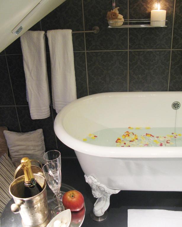 Boutique Hotel Mama photo