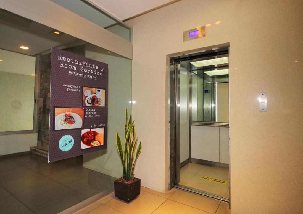 Hotel Central photo