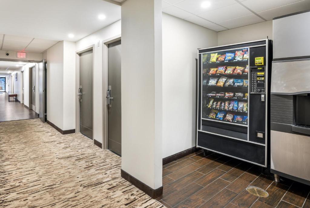 レッドルーフプラス+ ボストン - ウバーン/バーリントン (Red Roof PLUS+ Boston - Woburn/ Burlington) 館内設備