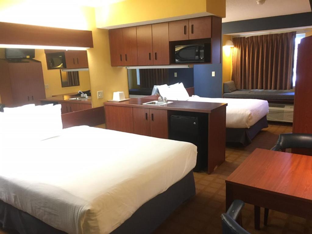 Microtel Inn & Suites by Wyndham Hillsborough photo