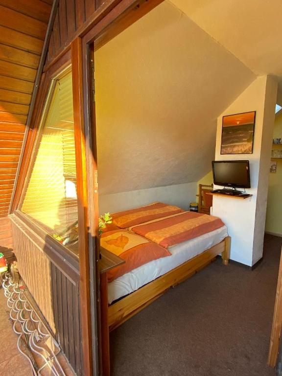 Gemutliches Zimmer zentral in der Luneburger Heide — Hotel in Schneverdingen