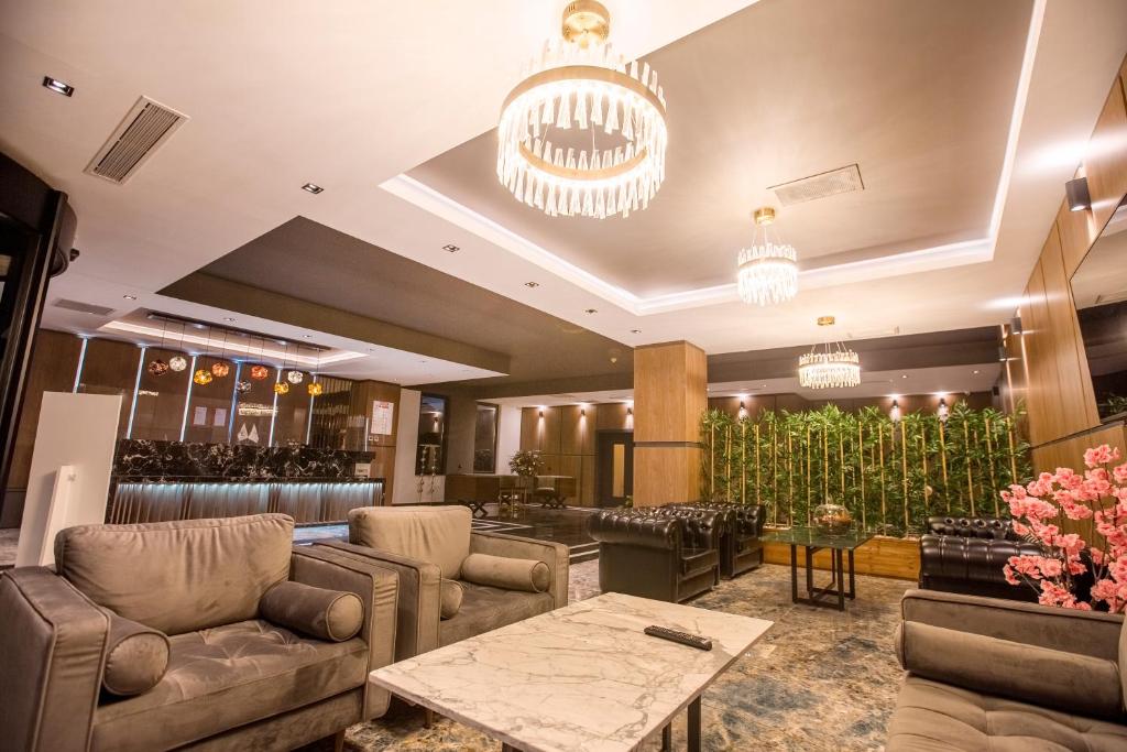 フロント・ロビー