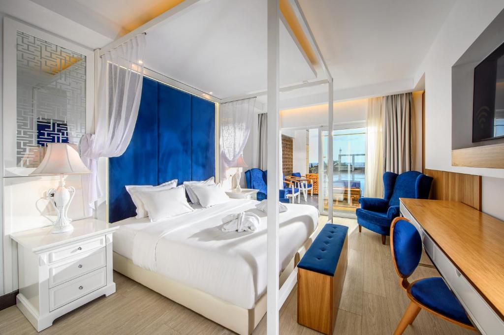 Radisson Blu Beach Resort, Milatos Crete photo