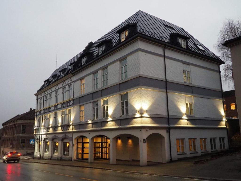Henriks Hotell — Hotel in Skien