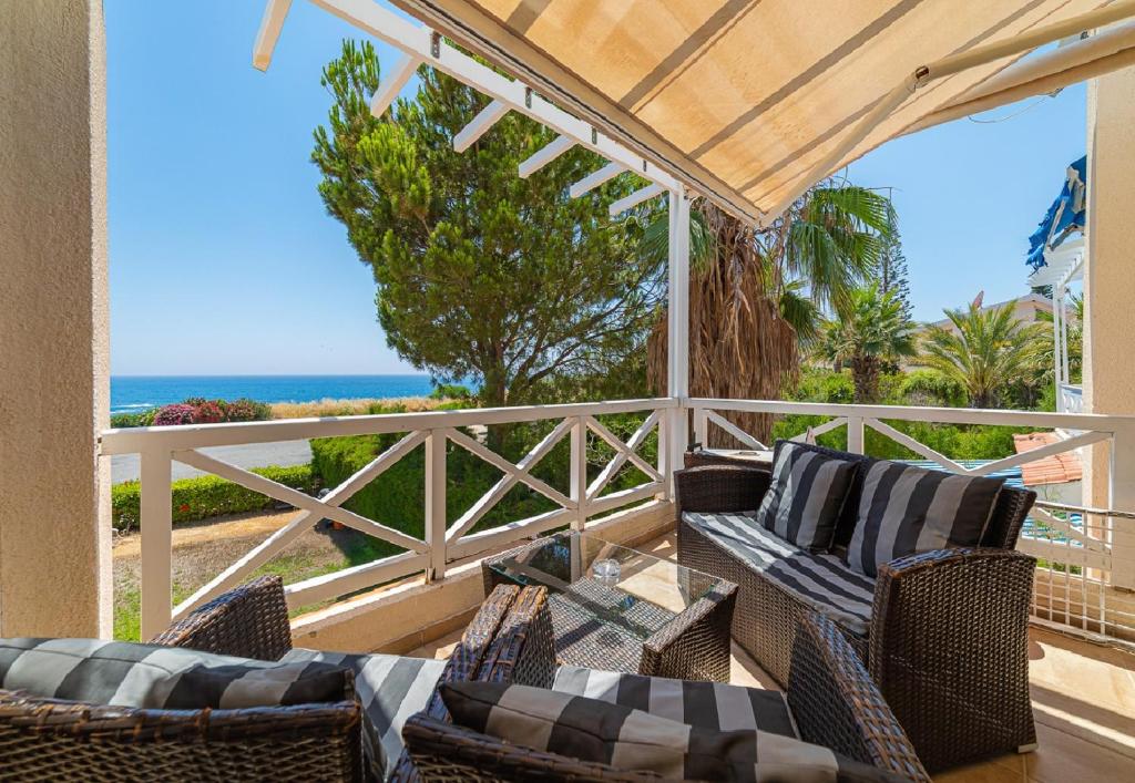Cyprus Villa Holidays Coral Bay