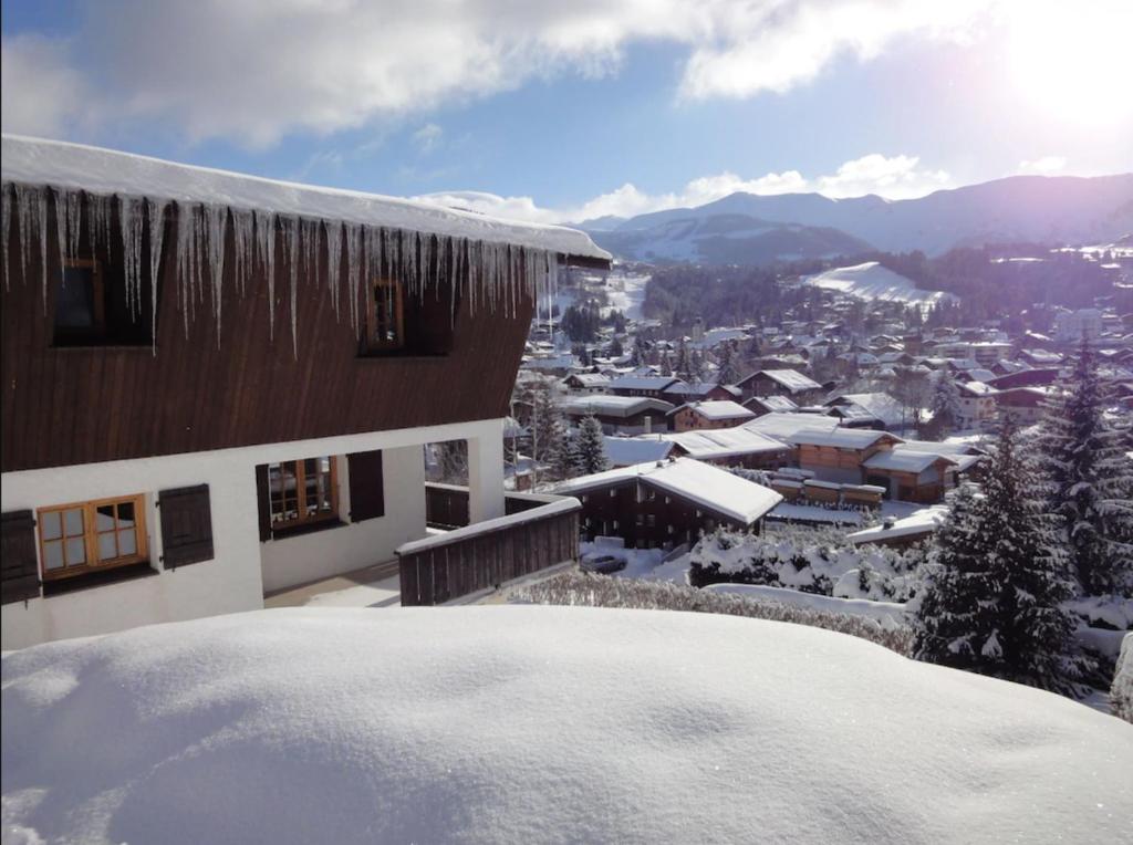 Chalet familial à Megève, vue sur le village - 2
