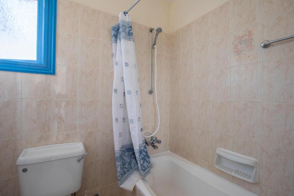 Socrates Apartments photo