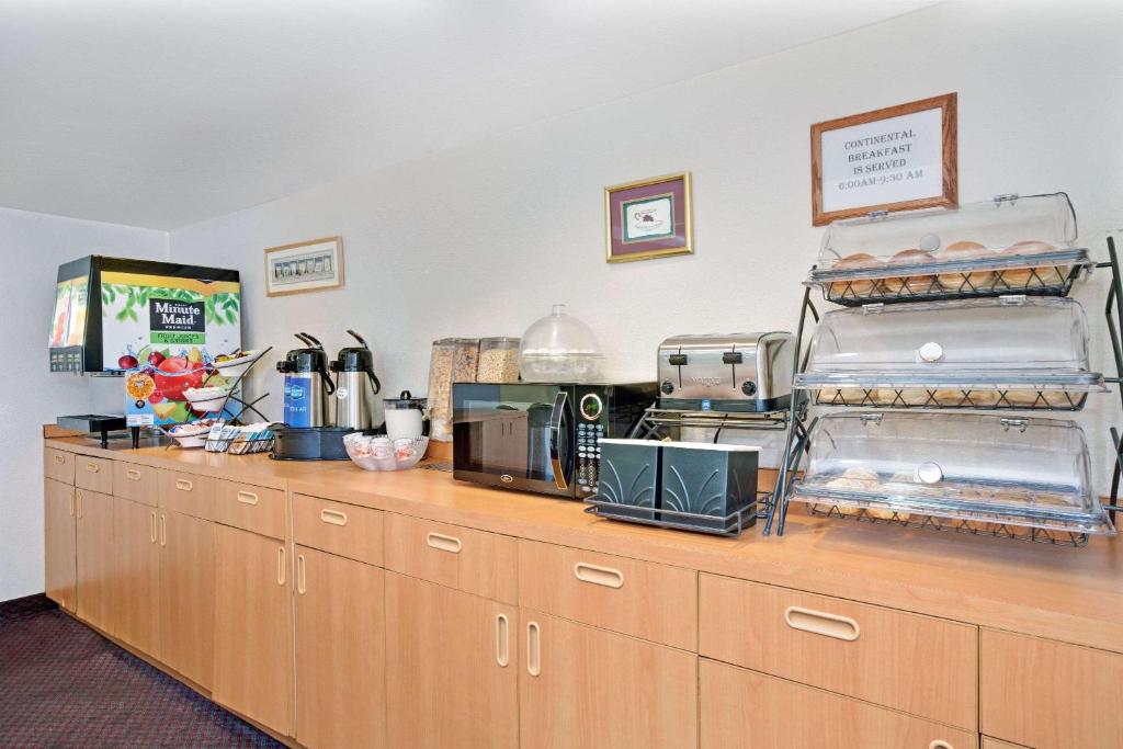 Microtel Inn & Suites By Wyndham Morgan Hill/san Jose Area Photo 15