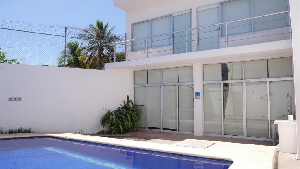 Descubrir 57+ imagen casas en san blas nayarit Abzlocal.mx