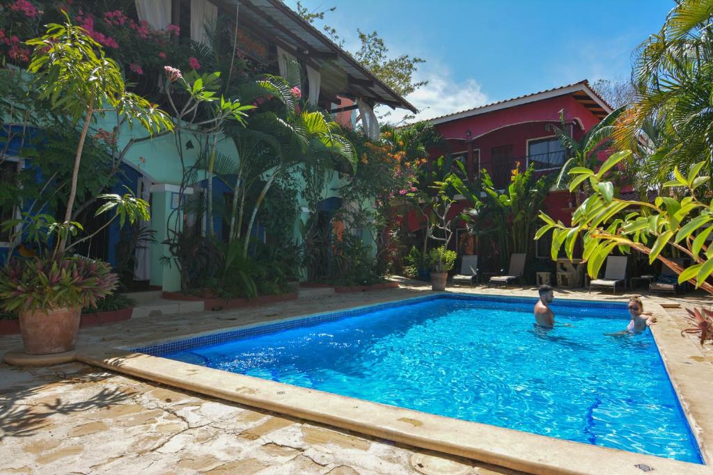 スイミングプール