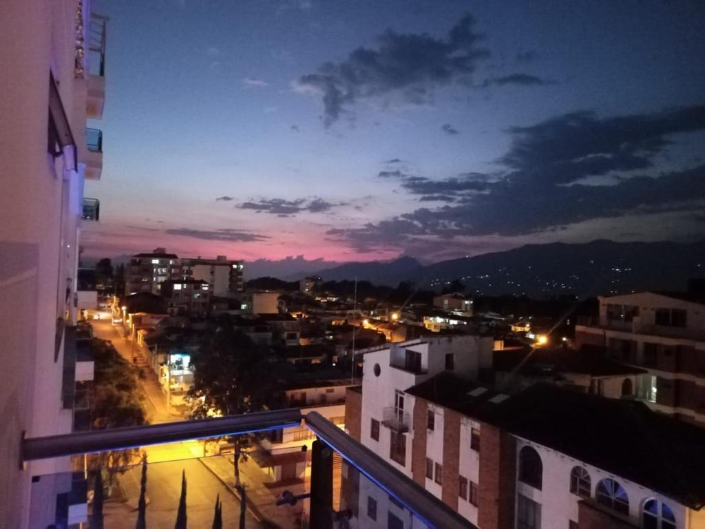 hoteles con piscina al aire libre en